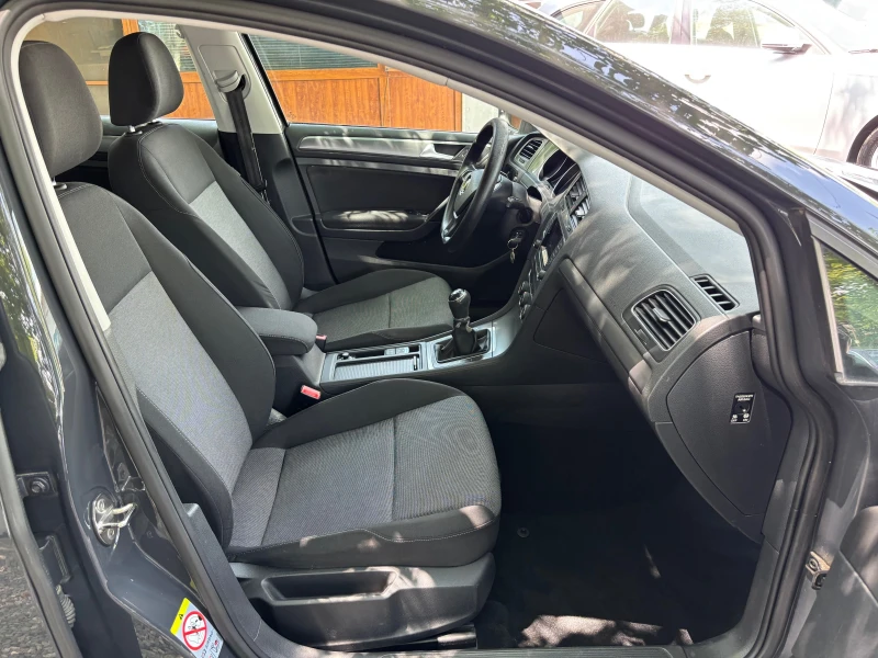 VW Golf 1.6TDI, снимка 10 - Автомобили и джипове - 50665442
