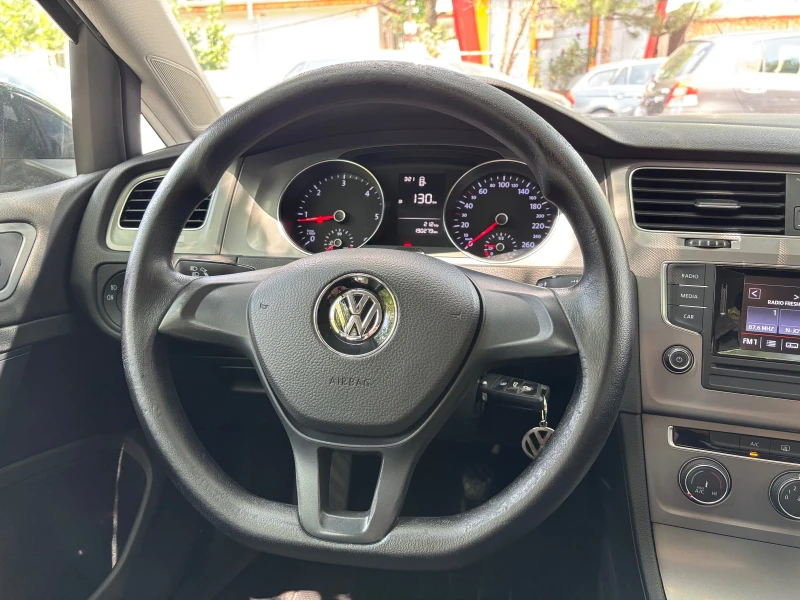 VW Golf 1.6TDI, снимка 12 - Автомобили и джипове - 50665442