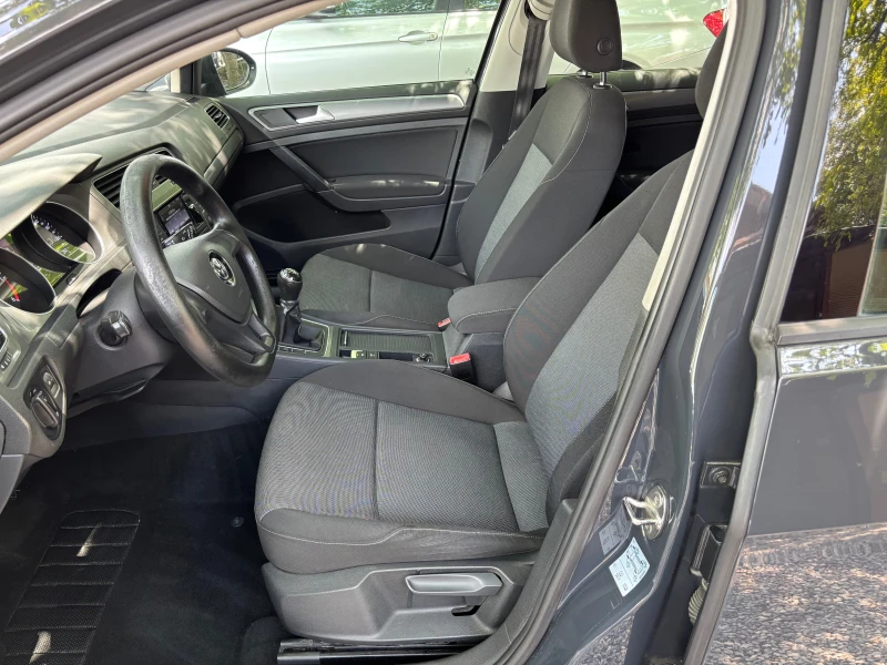 VW Golf 1.6TDI, снимка 8 - Автомобили и джипове - 50665442