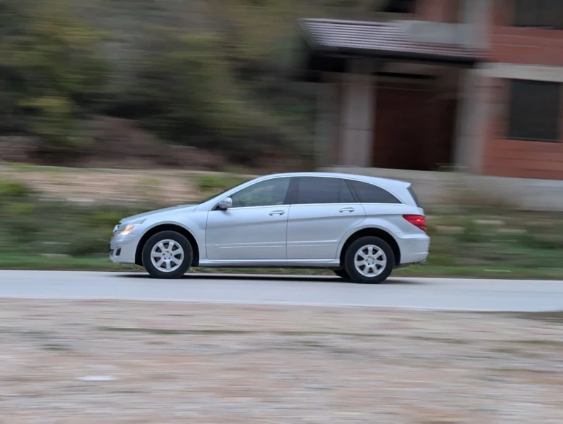 Mercedes-Benz R 350 4 MATIC, снимка 4 - Автомобили и джипове - 52486577