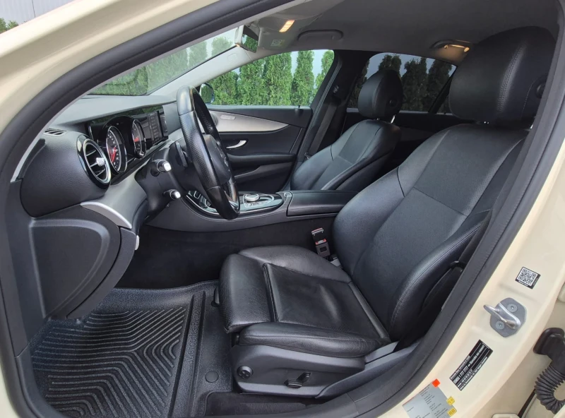 Mercedes-Benz E 200, снимка 7 - Автомобили и джипове - 52592922