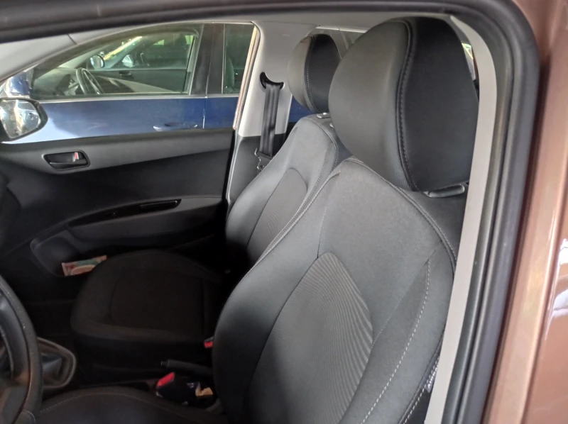 Hyundai I10 1.0, снимка 12 - Автомобили и джипове - 52660666