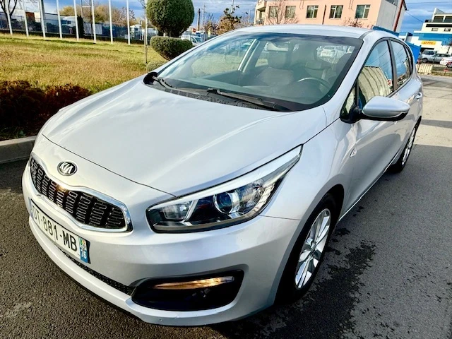 Kia Ceed 1.6CRDI-135кс-FACELIFT-НАВИГАЦИЯ-EURO6 - изображение 6