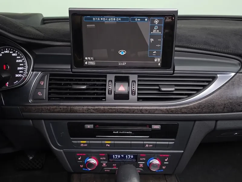 Audi A6 2.0 TDI, снимка 13 - Автомобили и джипове - 55058589