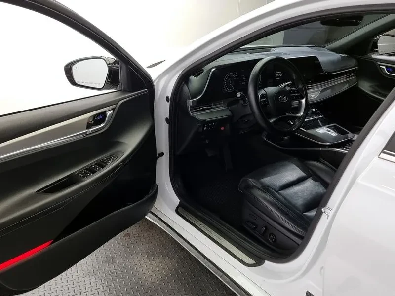Hyundai Grandeur 3.0 Lpi Luxury Vip Package, снимка 10 - Автомобили и джипове - 55689851