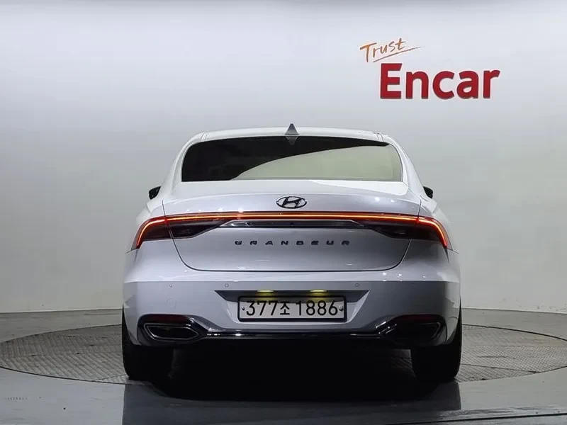 Hyundai Grandeur 3.0 Lpi Luxury Vip Package, снимка 4 - Автомобили и джипове - 55689851