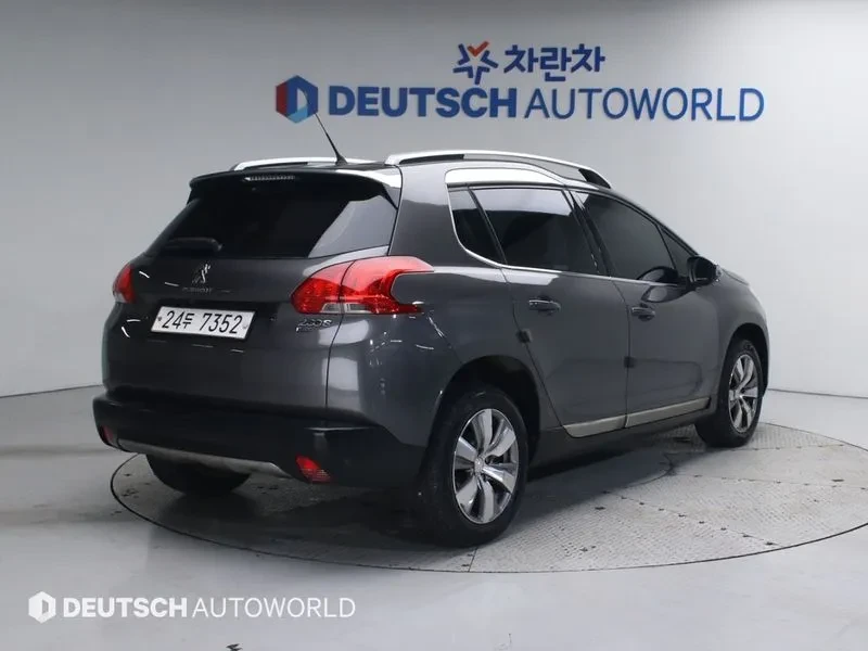Peugeot 2008 1.6 BlueHDI - САМО 30% АВАНС, снимка 2 - Автомобили и джипове - 56016758