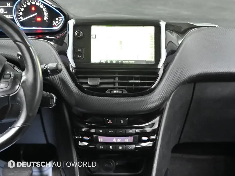 Peugeot 2008 1.6 BlueHDI - САМО 30% АВАНС, снимка 14 - Автомобили и джипове - 56016758