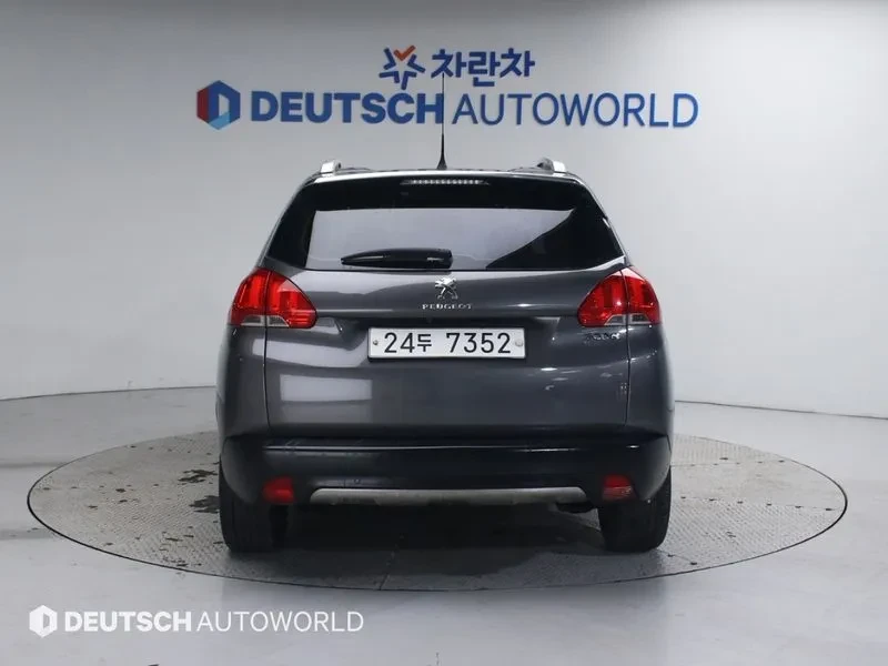 Peugeot 2008 1.6 BlueHDI - САМО 30% АВАНС, снимка 4 - Автомобили и джипове - 56016758