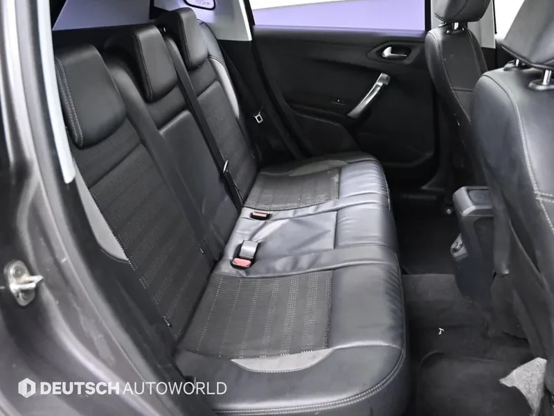 Peugeot 2008 1.6 BlueHDI - САМО 30% АВАНС, снимка 12 - Автомобили и джипове - 56016758