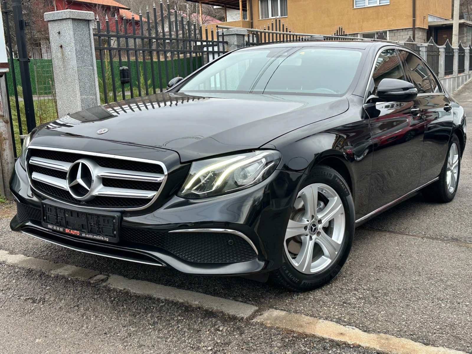 Mercedes-Benz E 200 LED-NAVI-PDC-2018g-КОЖА-EURO6D-AUTOMAT-150k.s, снимка 1