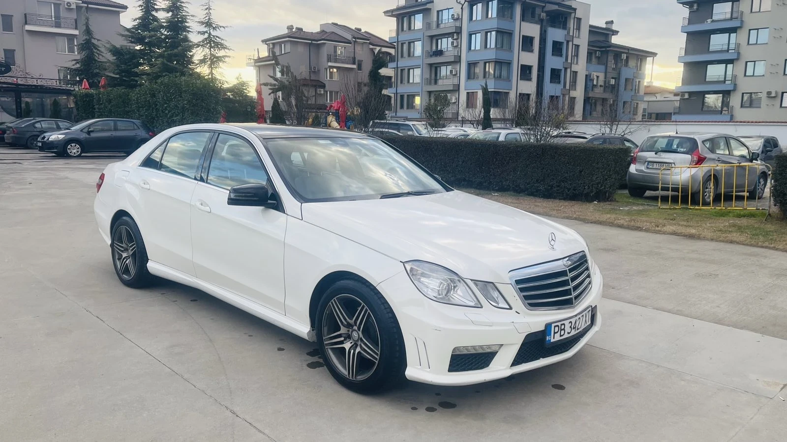 Mercedes-Benz E 200 CDI, снимка 1