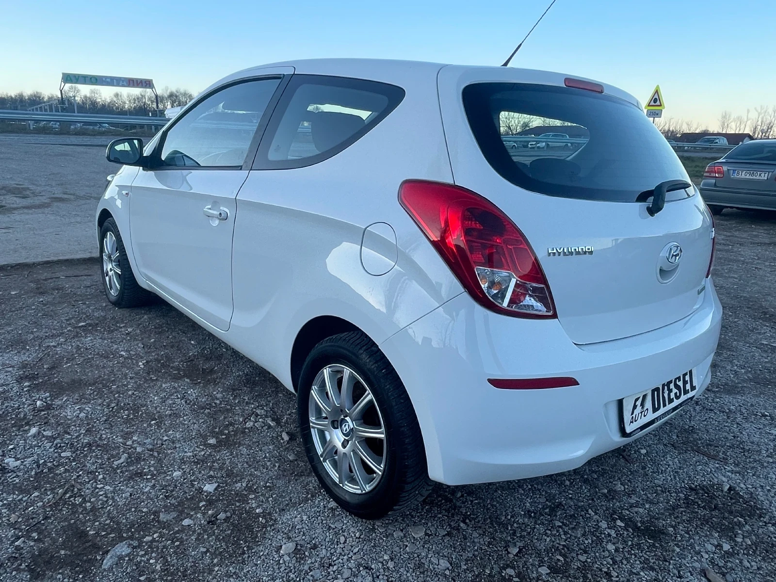 Hyundai I20 1.1GRDI-NAVI-ITALIA | Mobile.bg — изображение 11