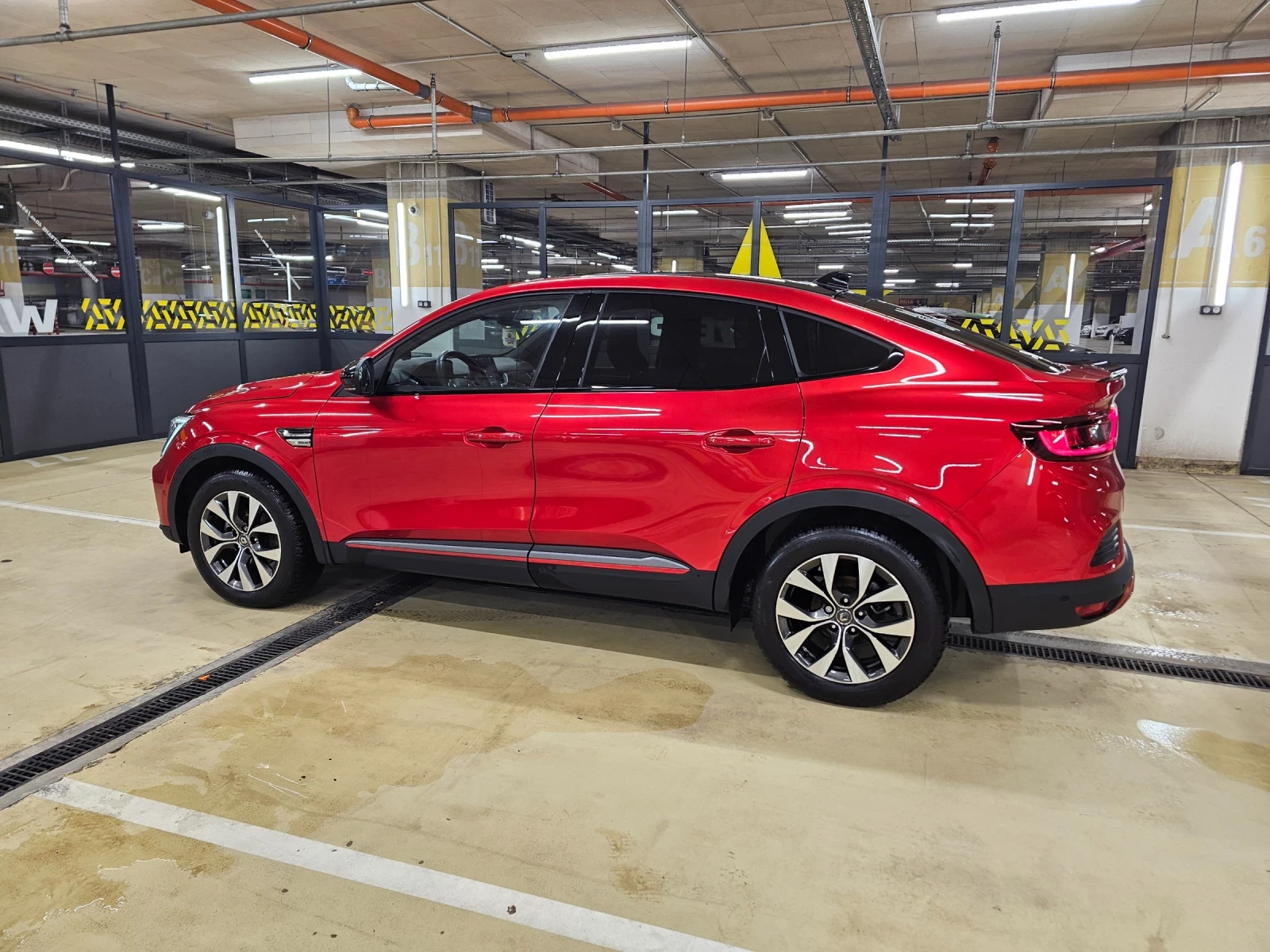 Renault Arkana 1.3 TCe RSLine Mild Hybrid - изображение 6