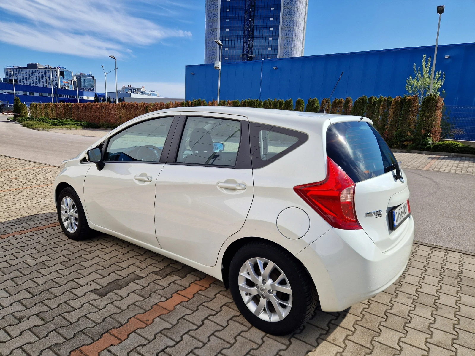 Nissan Note 1.2 Фабрична газ БЯЛА ПЕРЛА - изображение 4