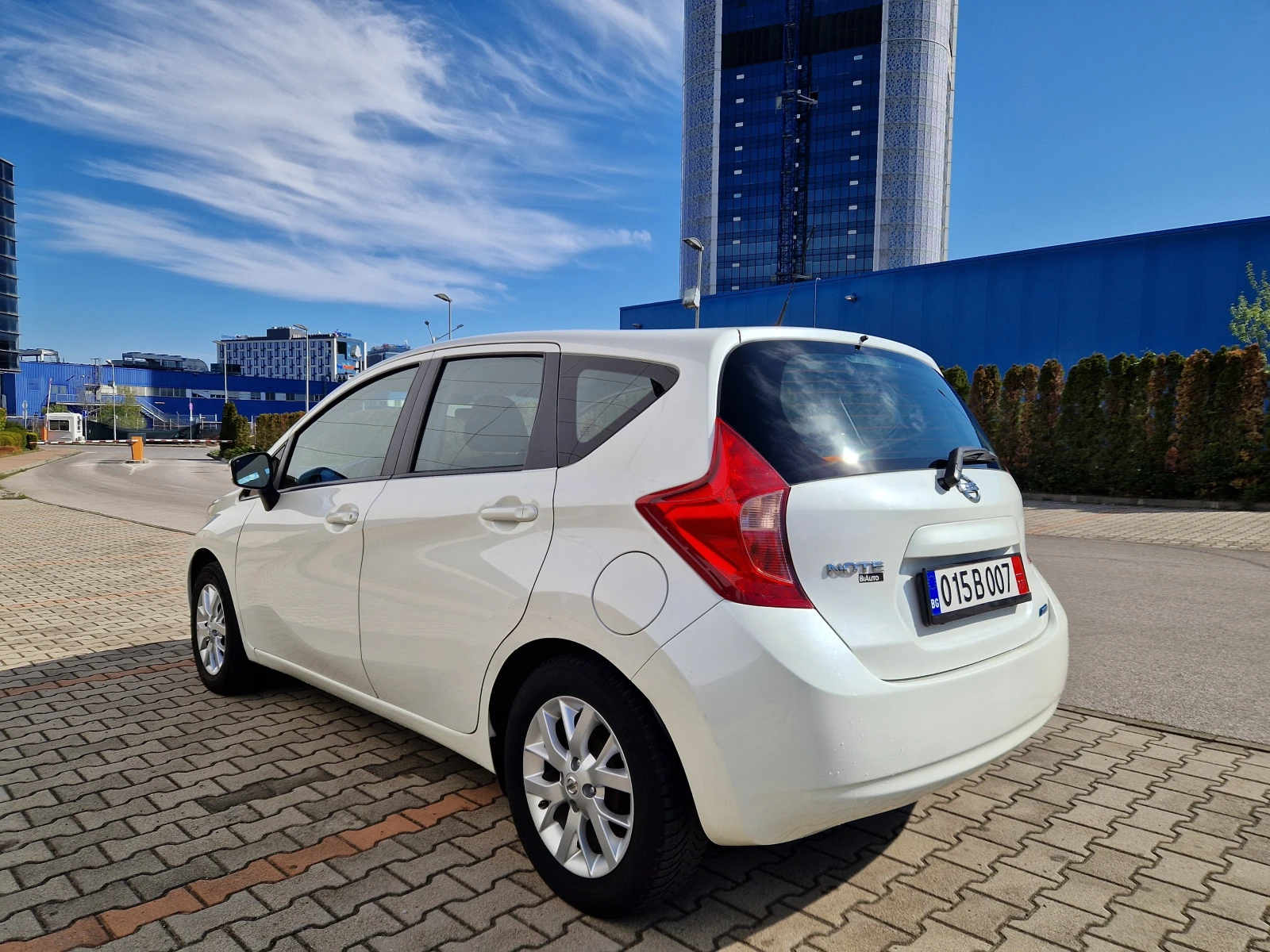 Nissan Note 1.2 Фабрична газ БЯЛА ПЕРЛА - изображение 7