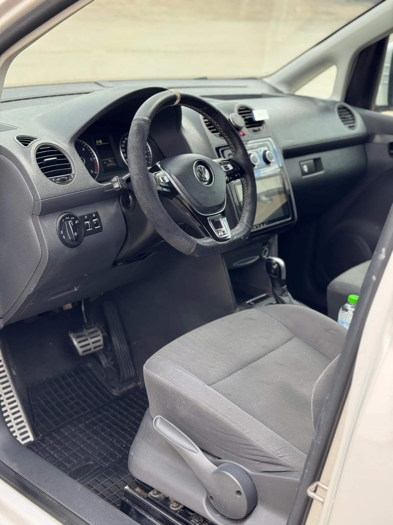 VW Caddy 1.6 TDI * DSG *  - изображение 9