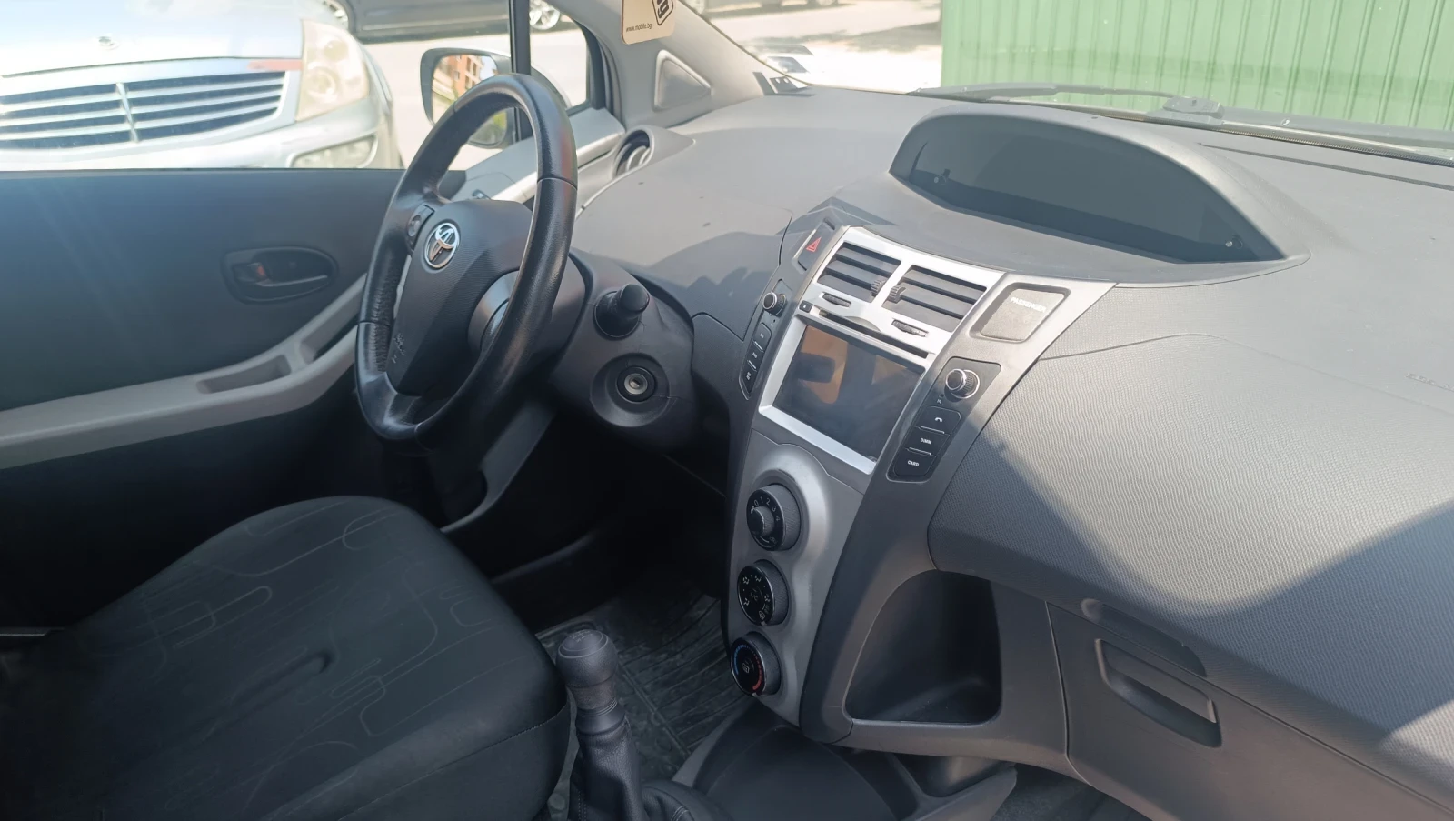 Toyota Yaris 1.0 VVT-I FACELIFT CAMERA NAVI - изображение 5