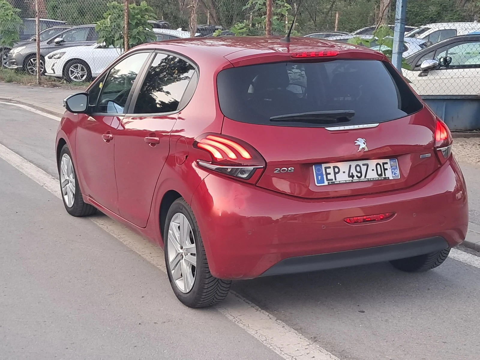 Peugeot 208 1.2 бензин, EURO 6 - изображение 6