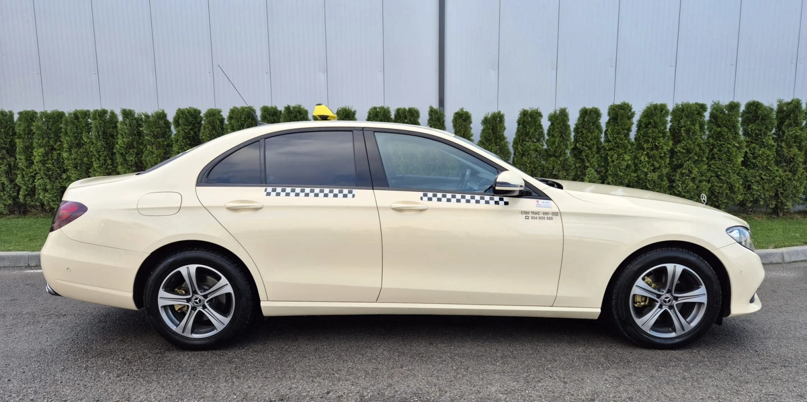 Mercedes-Benz E 200  - изображение 4