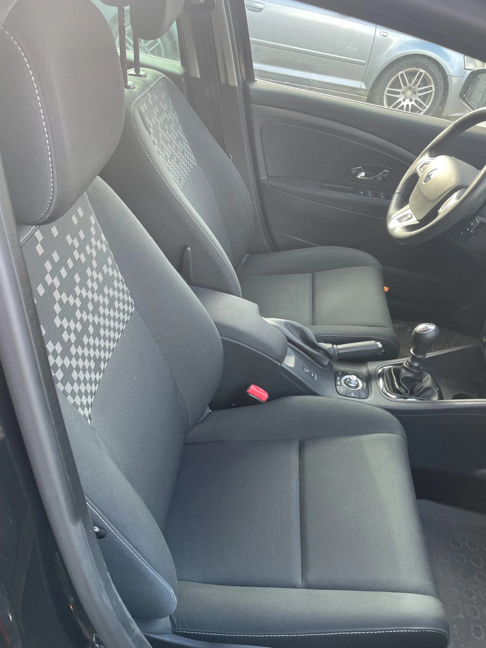 Renault Megane | Mobile.bg   9