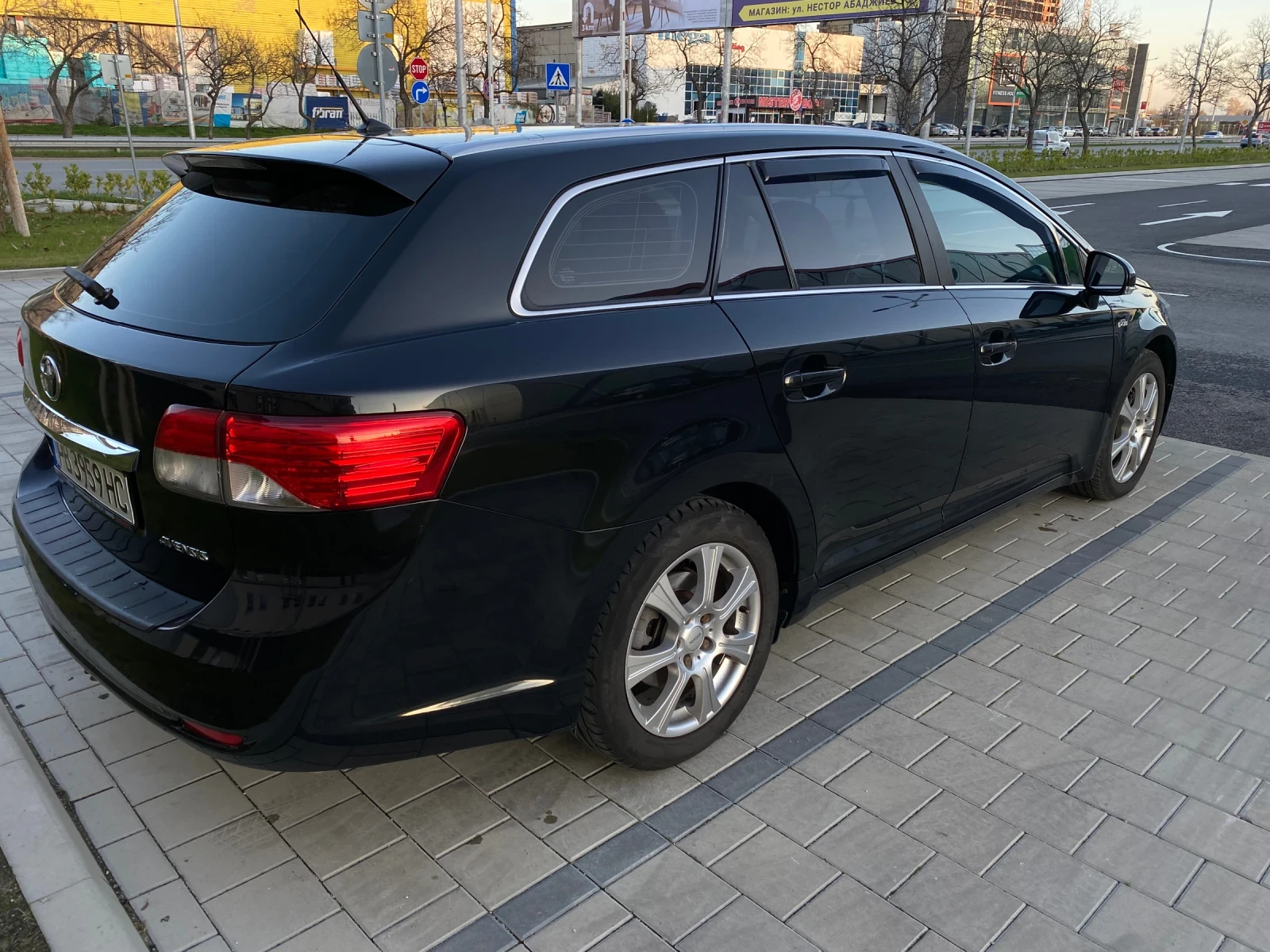 Toyota Avensis  - изображение 6