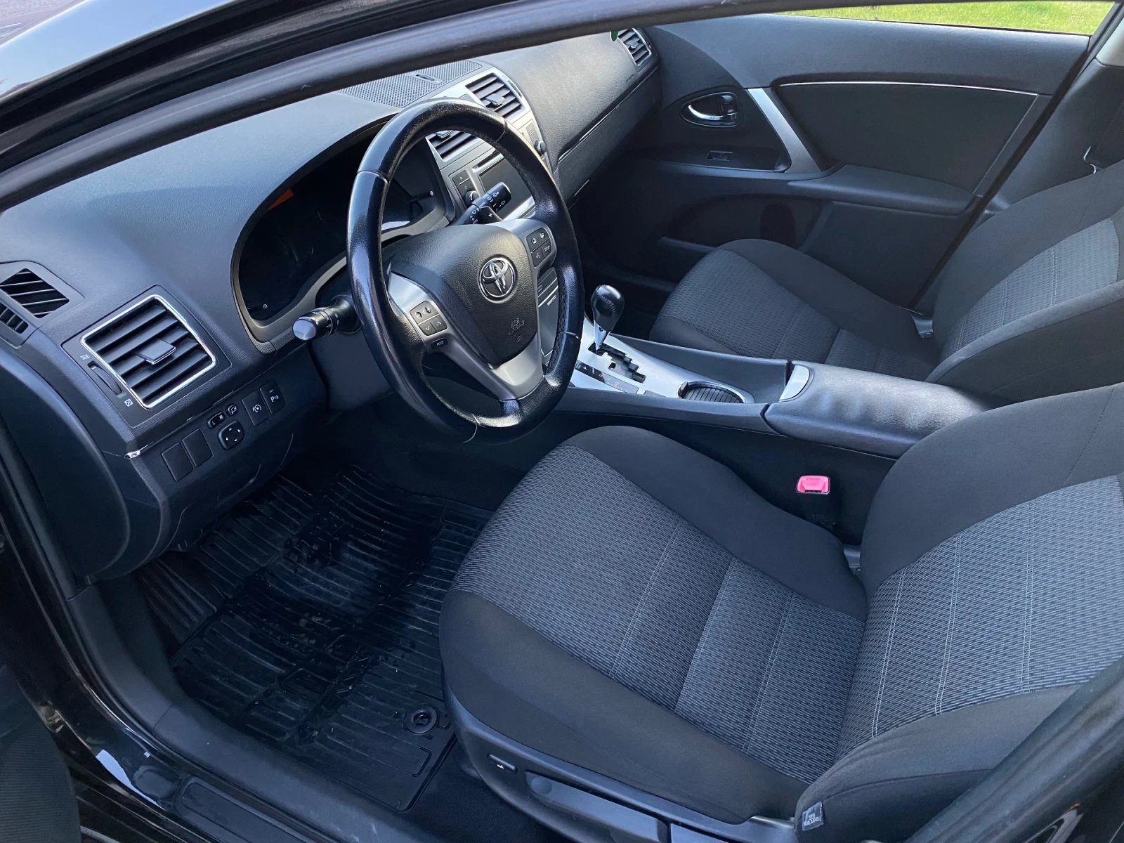 Toyota Avensis | Mobile.bg � ����������� 12