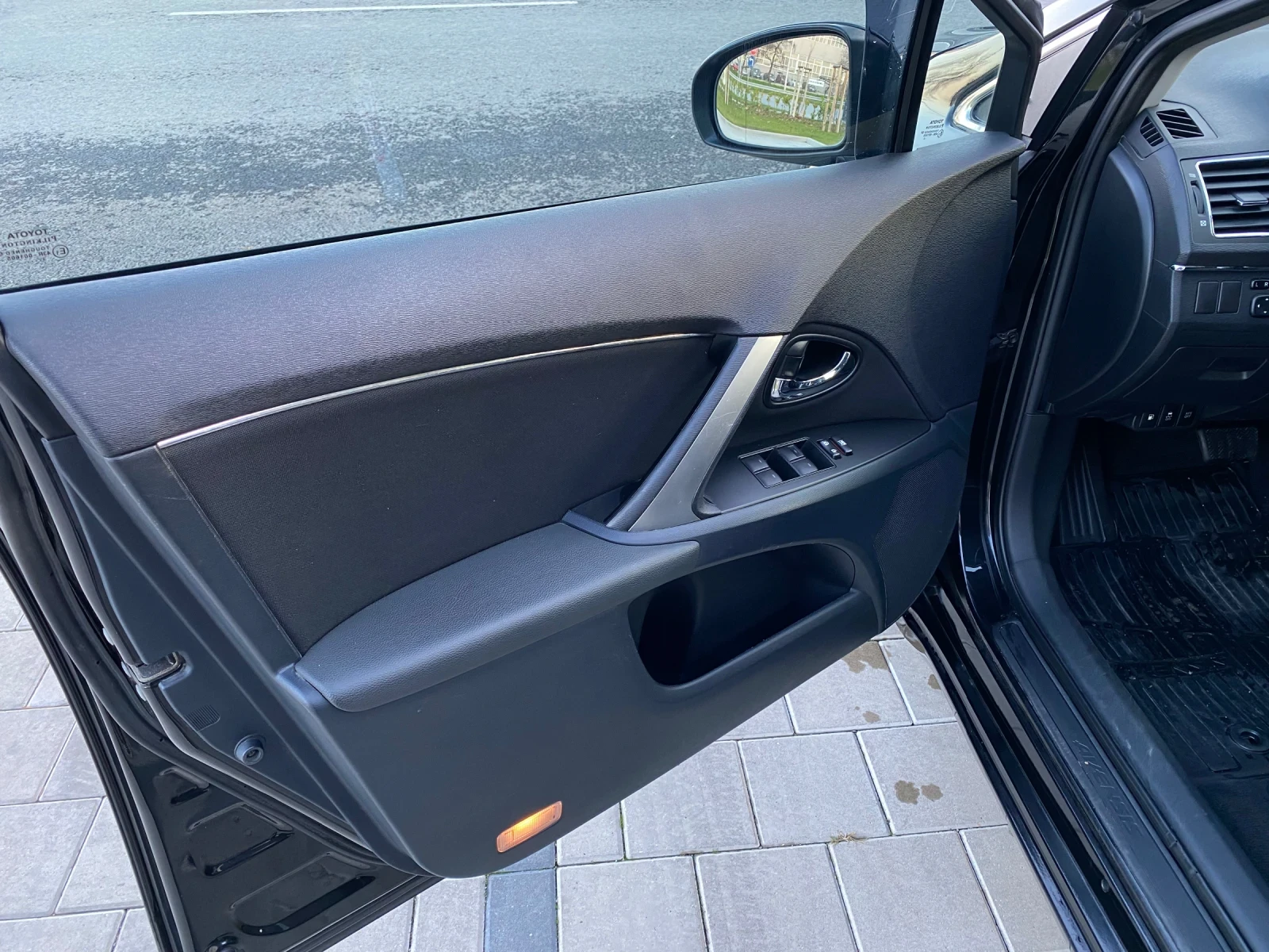 Toyota Avensis | Mobile.bg � ����������� 11