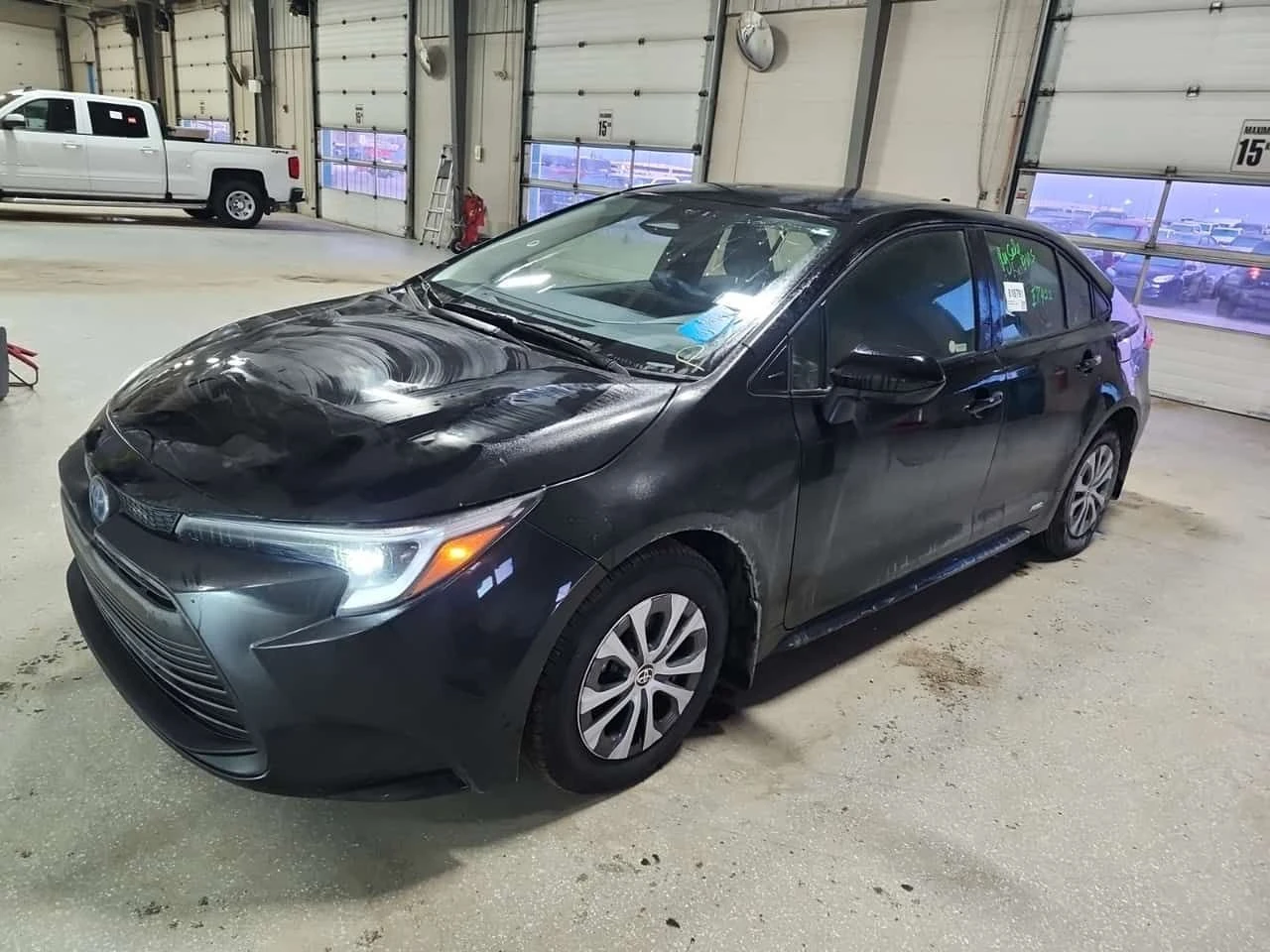 Toyota Corolla * HYBRID LE * CARFAX * ��� ����� * LANE ASSIST | Mobile.bg � ����������� 1