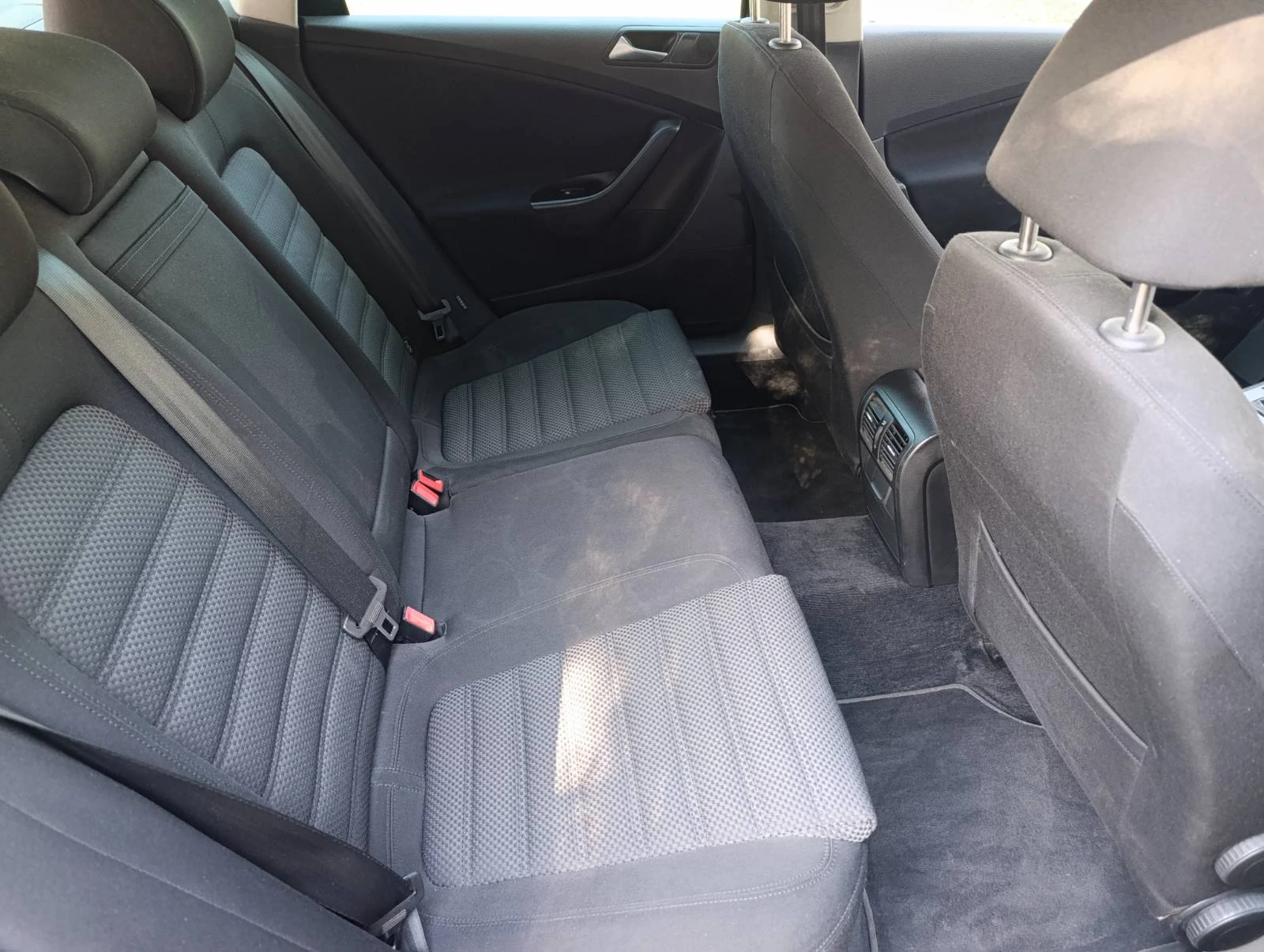 VW Passat 2.0 TDI 140 к.с Common Rail / внос от Германия , снимка 16 - Автомобили и джипове - 53710046