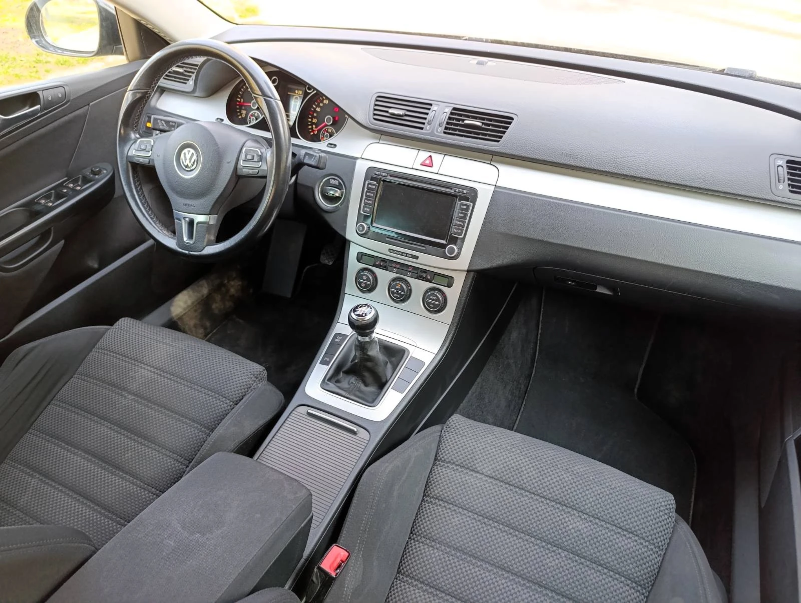 VW Passat 2.0 TDI 140 к.с Common Rail / внос от Германия , снимка 14 - Автомобили и джипове - 53710046