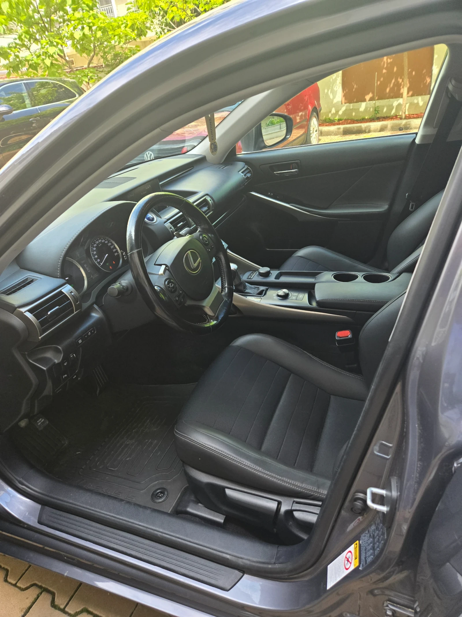 Lexus IS 300 ? Lexus IS300h Hybrid   , снимка 6 - Автомобили и джипове - 53896836