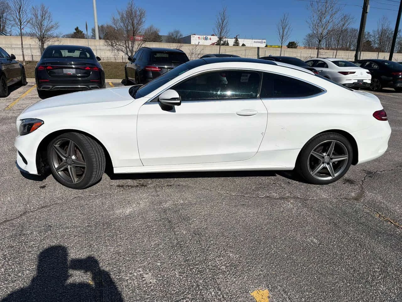 Mercedes-Benz C 300 COUPE * PANO * KEYLESS *  CARFAX * , снимка 2 - Автомобили и джипове - 54093872