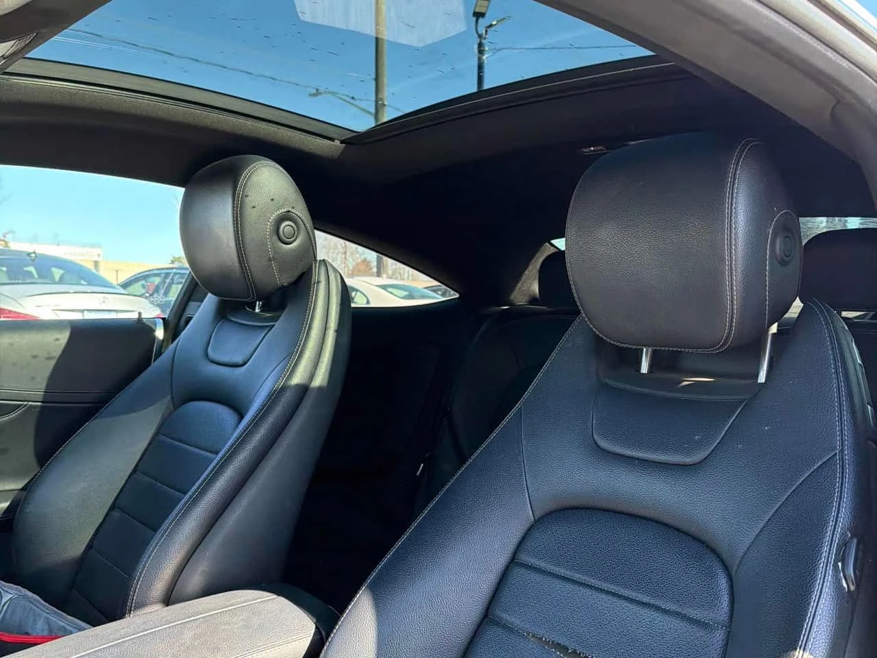 Mercedes-Benz C 300 COUPE * PANO * KEYLESS *  CARFAX * , снимка 12 - Автомобили и джипове - 54093872