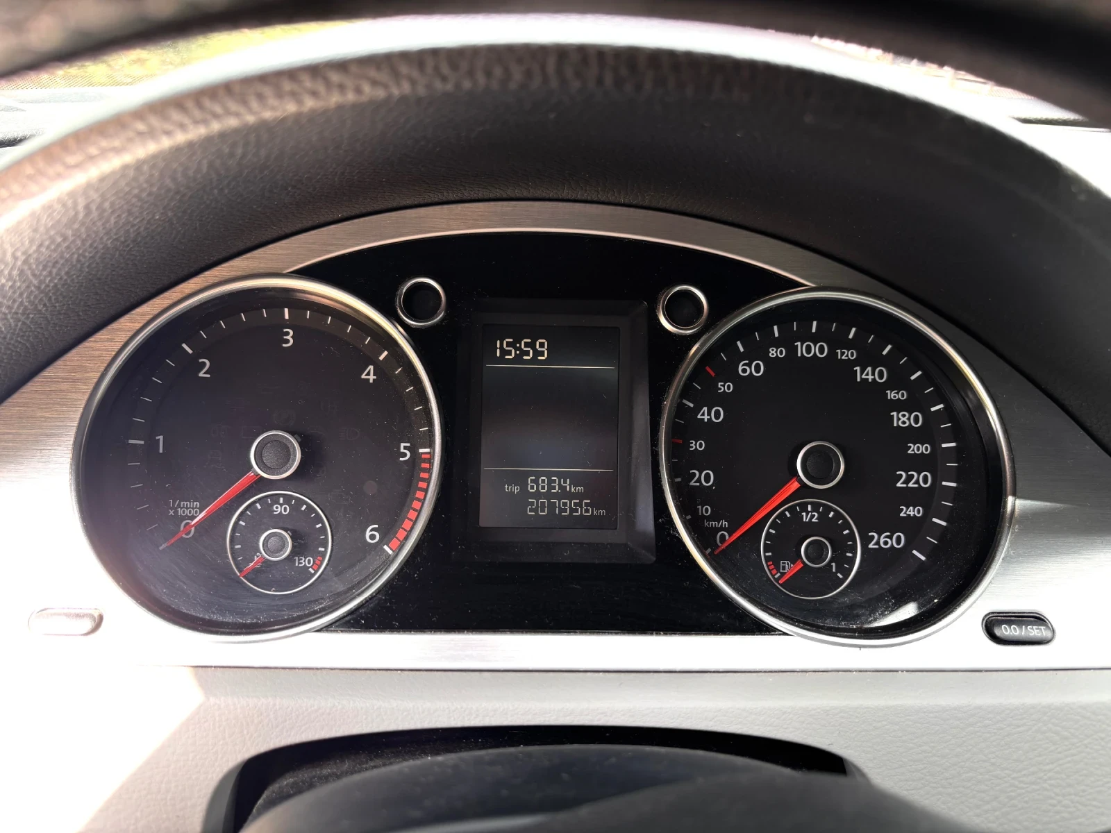 VW Passat, снимка 6 - Автомобили и джипове - 54360055