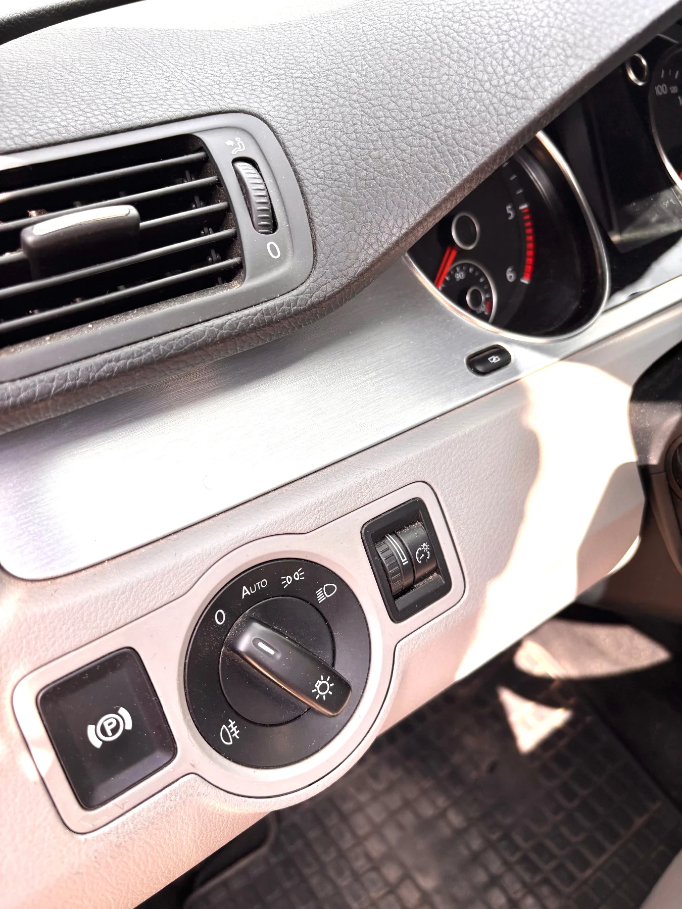 VW Passat, снимка 10 - Автомобили и джипове - 54360055