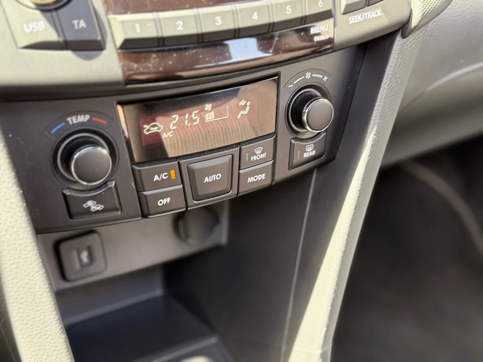 Suzuki Swift Топ оборудване | Отлично състояние, снимка 10 - Автомобили и джипове - 54670187
