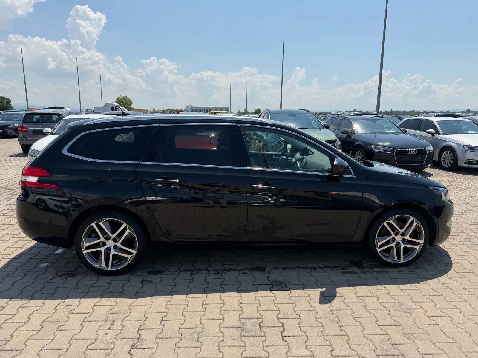 Peugeot 308 2.0HDI Allure PANORAMA/NAVI/KOJA/PECHKA EURO 6, снимка 5 - Автомобили и джипове - 55059462