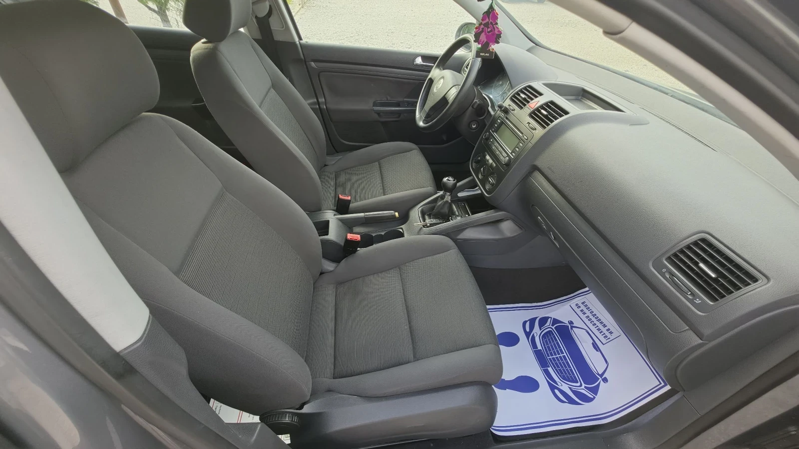 VW Golf 1.4i.85кс.ТОП състояние, снимка 13 - Автомобили и джипове - 55192350