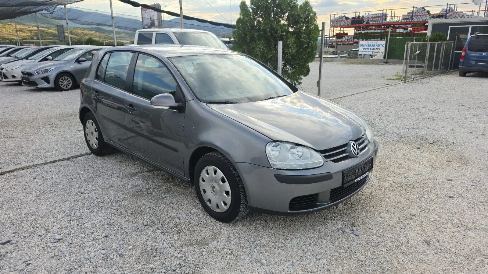 VW Golf 1.4i.85кс.ТОП състояние, снимка 3 - Автомобили и джипове - 55192350
