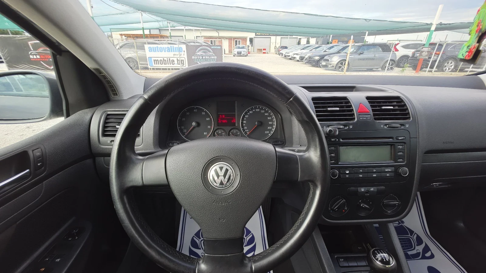 VW Golf 1.4i.85кс.ТОП състояние, снимка 15 - Автомобили и джипове - 55192350