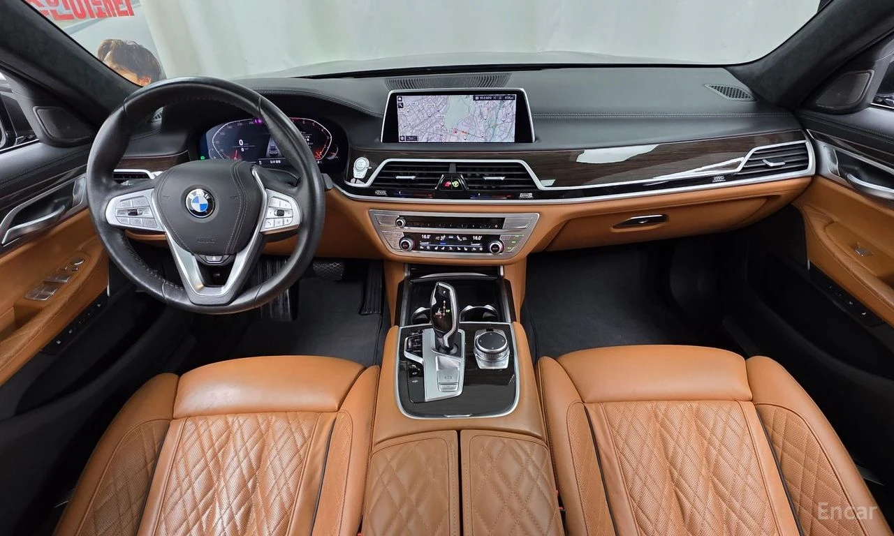 BMW 740 XDRIVE* LASER* 3TV* ОБДУХВАНЕ* ДИСТРОНИК* МАСАЖ* , снимка 6 - Автомобили и джипове - 55362416