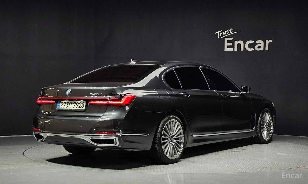 BMW 740 XDRIVE* LASER* 3TV* ОБДУХВАНЕ* ДИСТРОНИК* МАСАЖ* , снимка 2 - Автомобили и джипове - 55362416