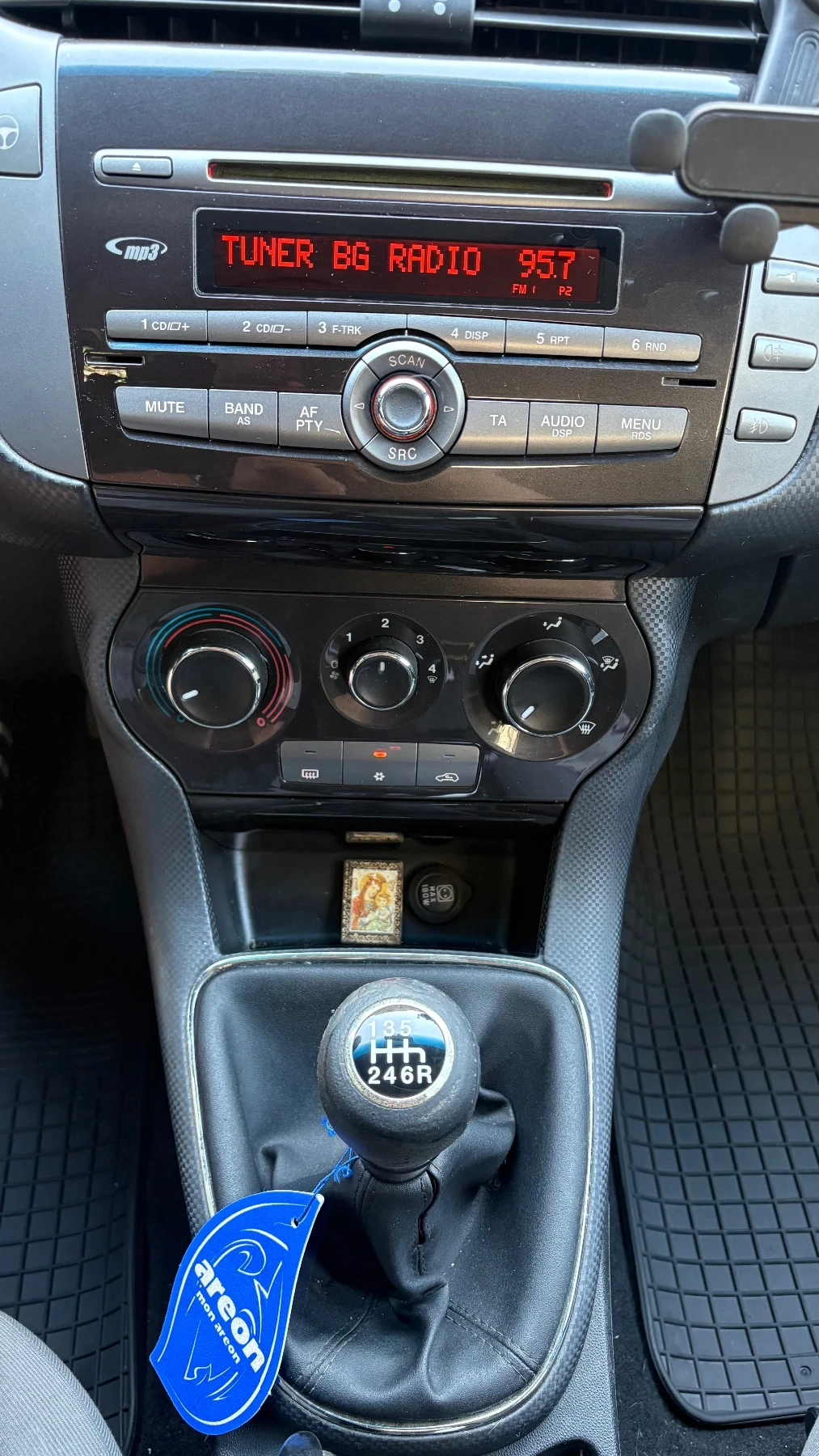 Fiat Bravo 1.6 multijet 16v, снимка 8 - Автомобили и джипове - 55364217