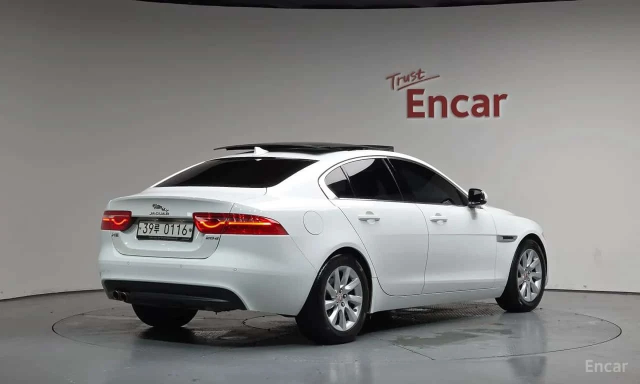 Jaguar XE * 20d Prestige * ЦЕНА ДО БГ, снимка 2 - Автомобили и джипове - 55606890