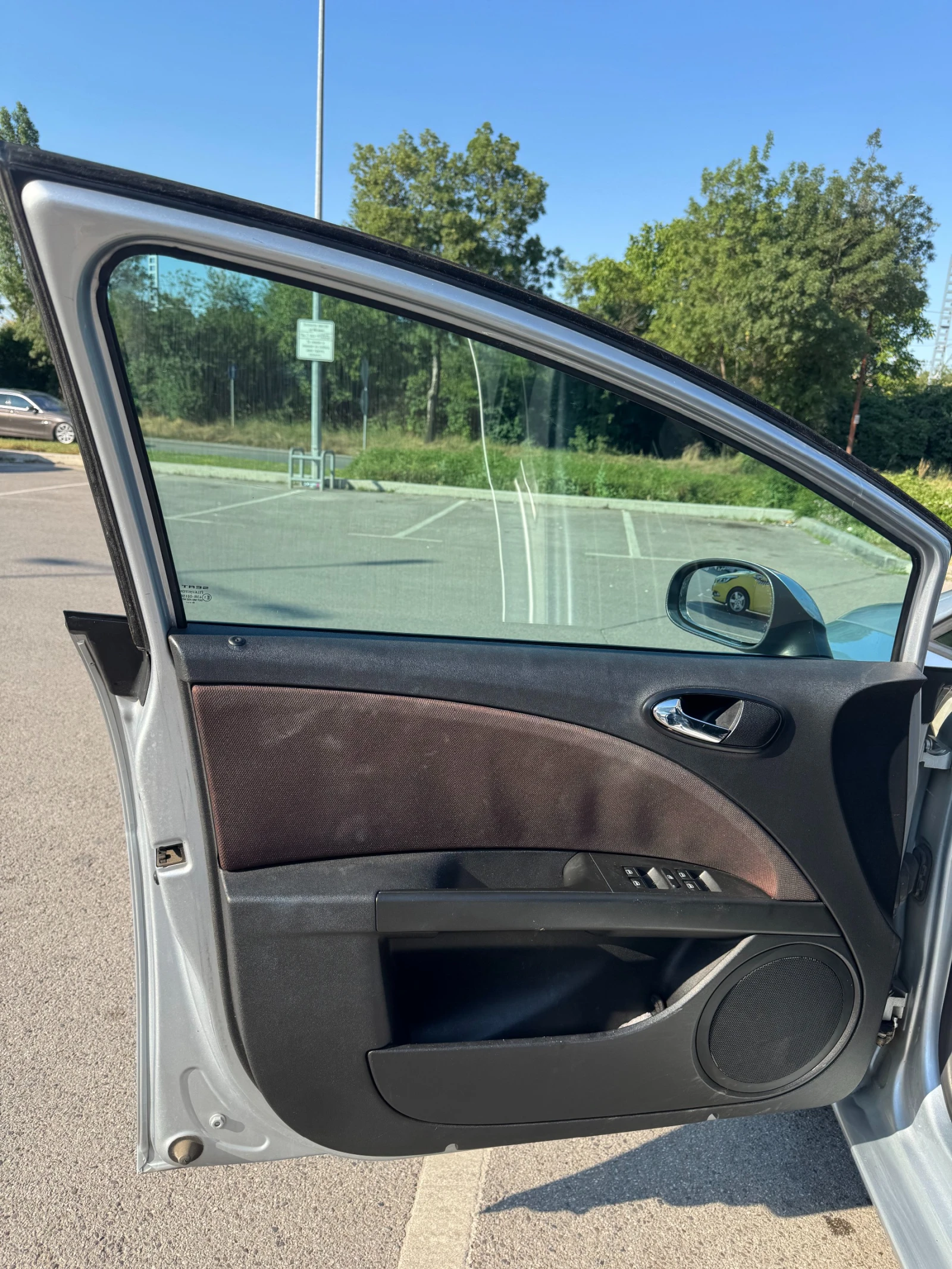 Seat Leon 2.0 TDI BKD, снимка 12 - Автомобили и джипове - 56432096