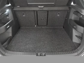 Skoda Elroq 85 Sportline Matrix DISTR Keyless HUD Winter Pack, снимка 15