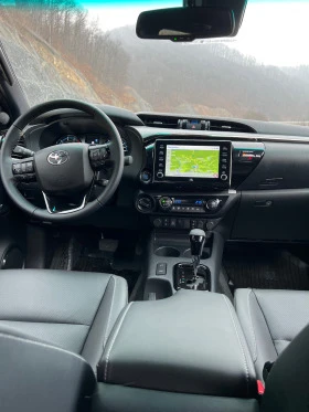 Toyota Hilux Hilux INVINCIBLE/JBL/2.8 с ДДС, снимка 11