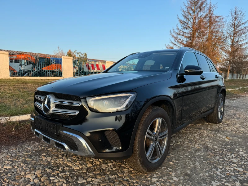 Mercedes-Benz GLC 300 de 4MATIC Plug-in хибрид, снимка 3 - Автомобили и джипове - 49129661