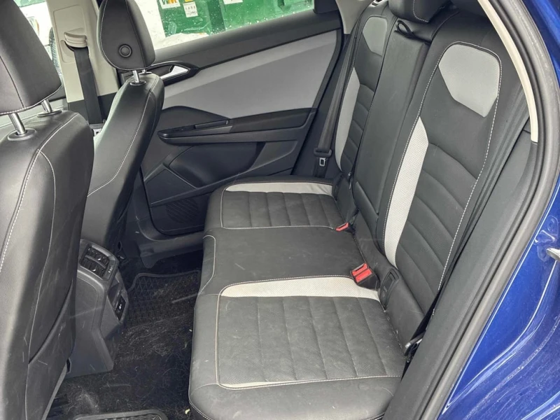 VW Taos * Highline * CARFAX * , снимка 13 - Автомобили и джипове - 53186830